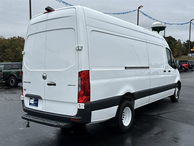 2020 Freightliner Sprinter Base