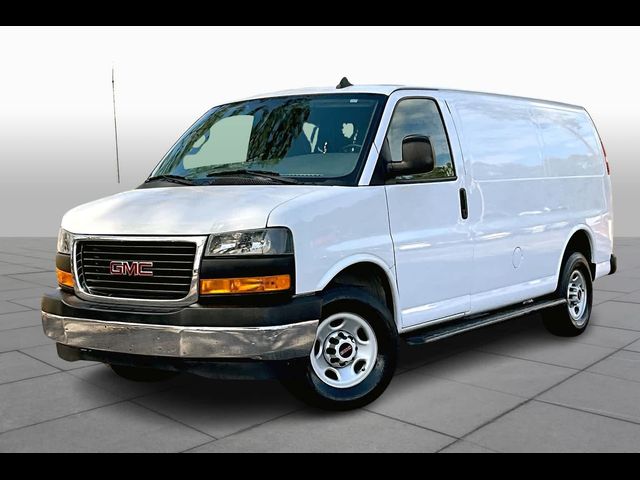 2020 GMC Savana Base