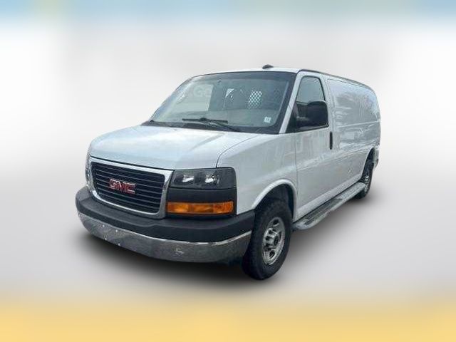 2020 GMC Savana Base