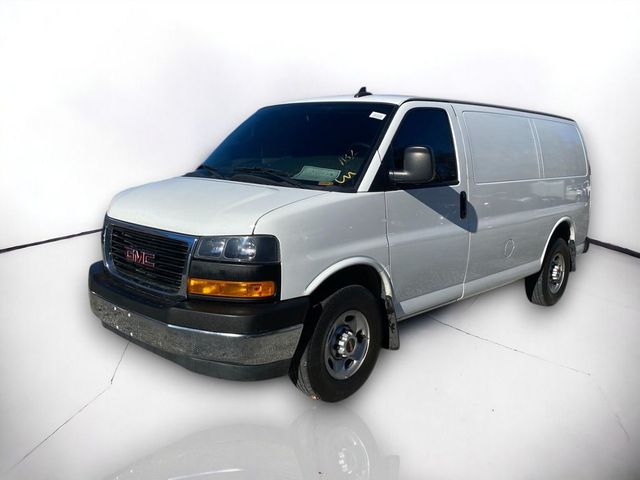 2020 GMC Savana Base