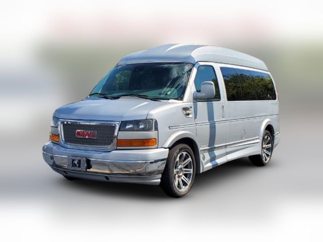 2020 GMC Savana Base