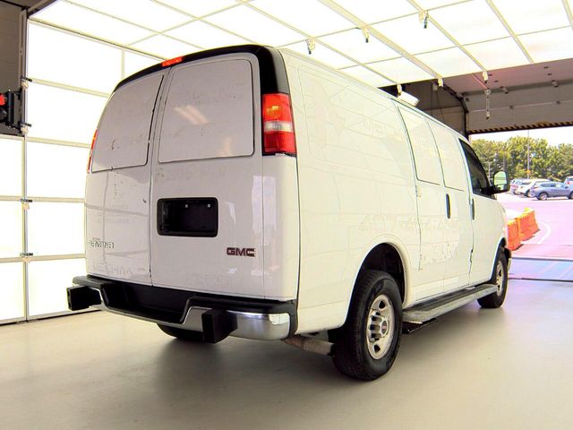 2020 GMC Savana Base