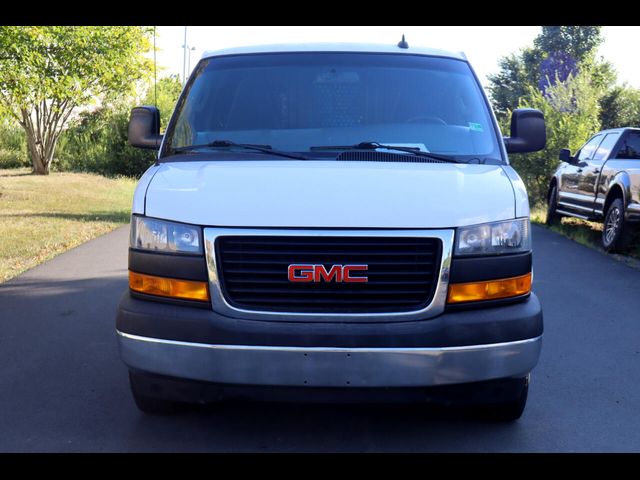 2020 GMC Savana Base