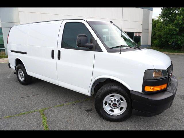 2020 GMC Savana Base