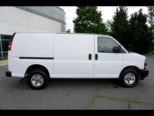 2020 GMC Savana Base