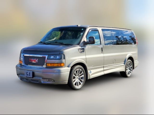 2020 GMC Savana Base