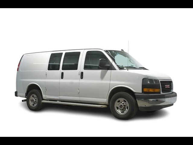 2020 GMC Savana Base