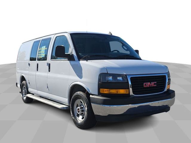 2020 GMC Savana Base