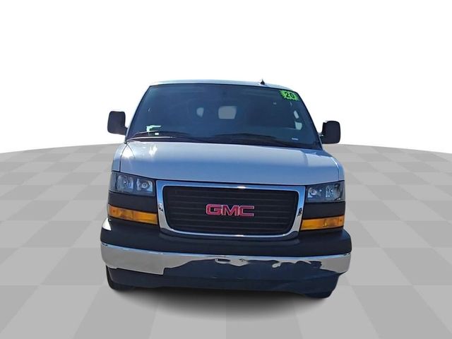 2020 GMC Savana Base