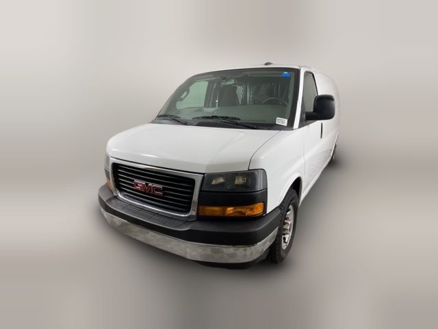 2020 GMC Savana Base