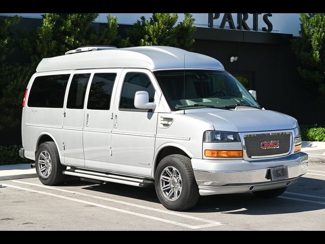 2020 GMC Savana Base