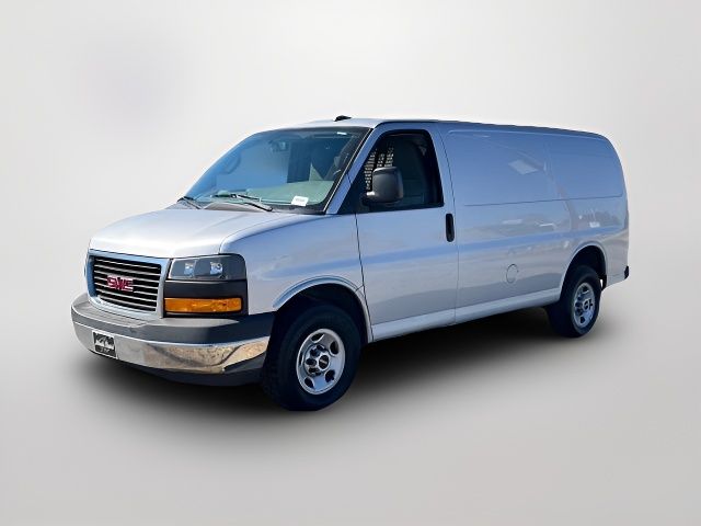 2020 GMC Savana Base