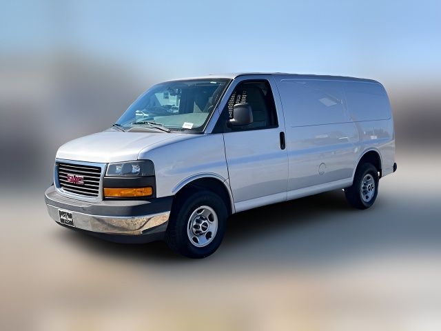 2020 GMC Savana Base