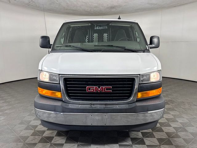 2020 GMC Savana Base