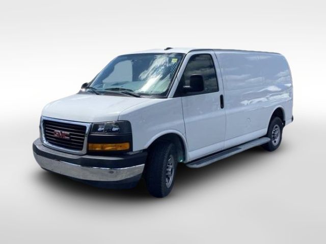 2020 GMC Savana Base