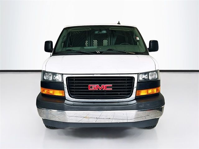 2020 GMC Savana Base