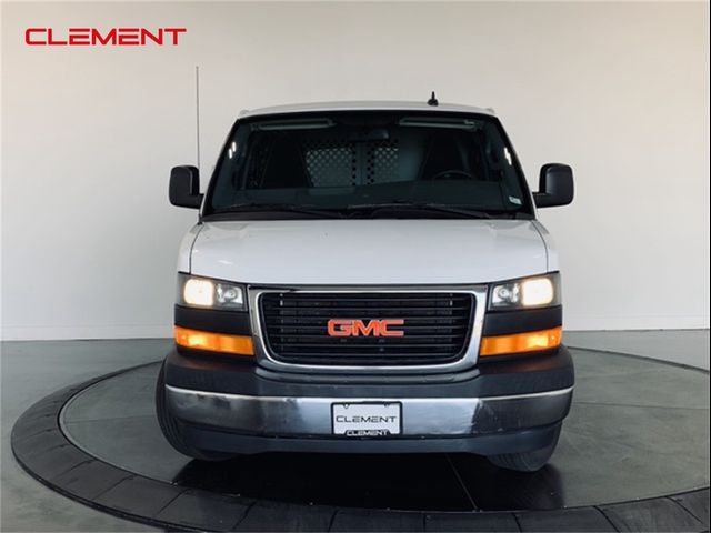 2020 GMC Savana Base