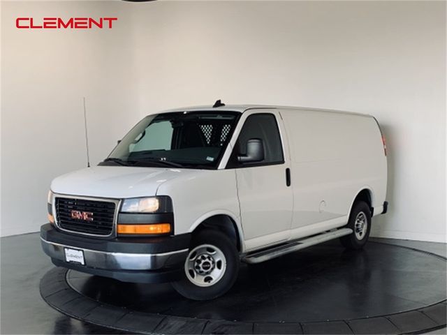 2020 GMC Savana Base