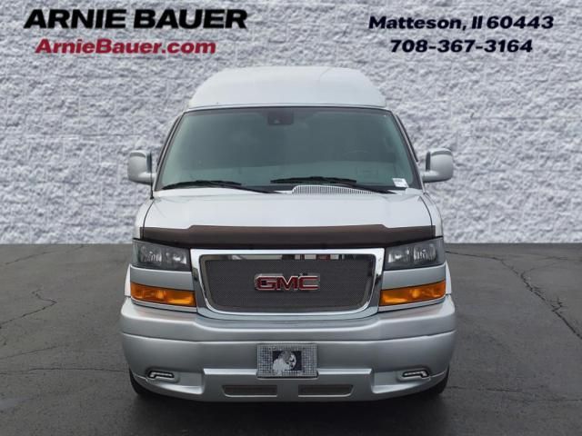 2020 GMC Savana Base