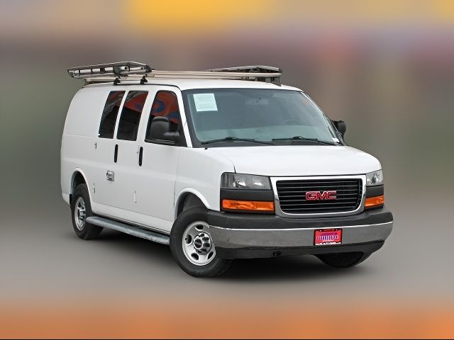 2020 GMC Savana Base