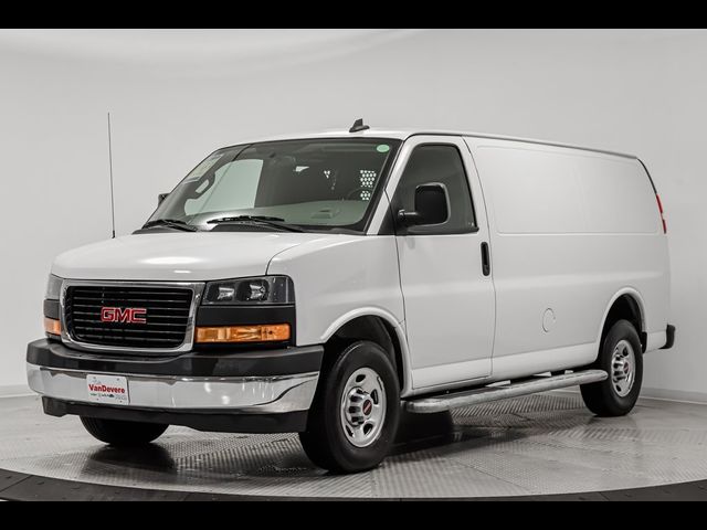 2020 GMC Savana Base