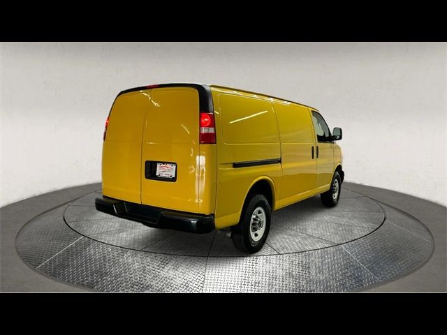 2020 GMC Savana Base