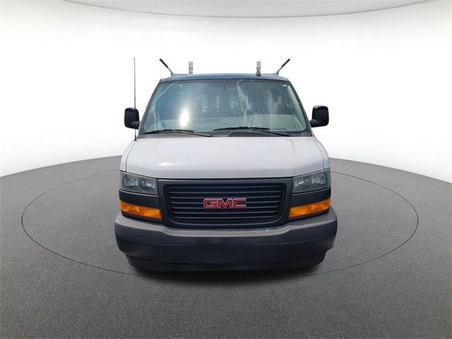 2020 GMC Savana Base