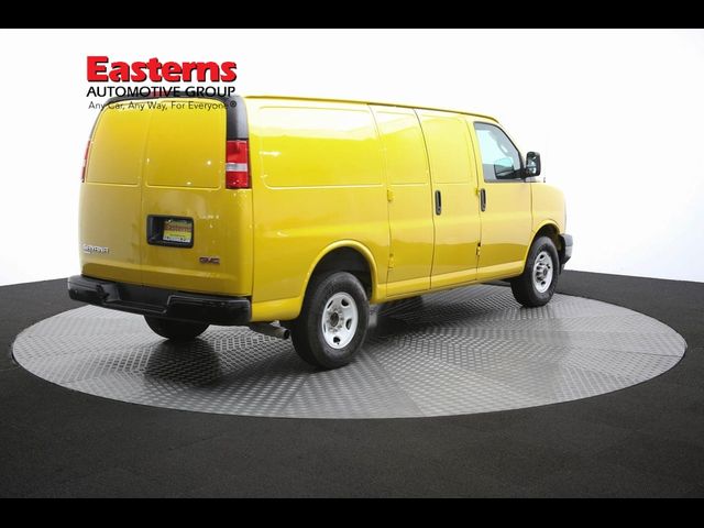 2020 GMC Savana Base