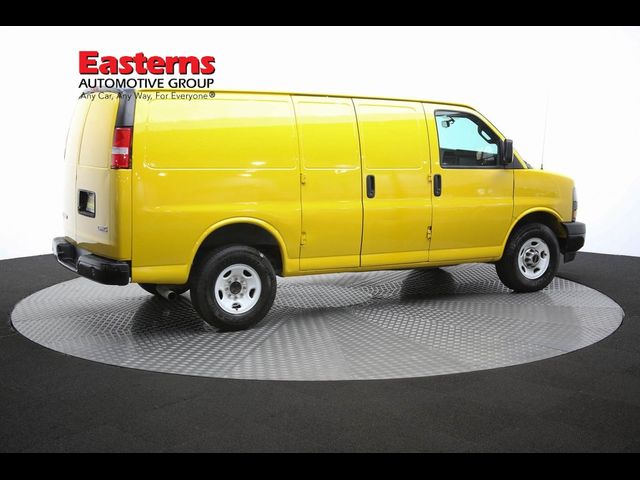 2020 GMC Savana Base