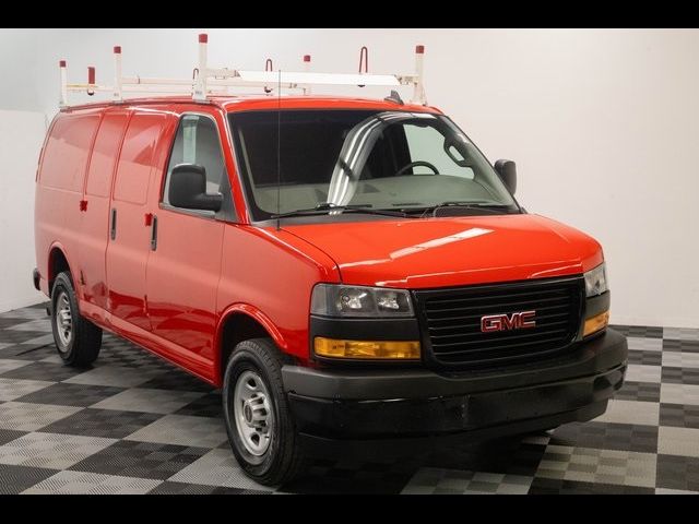 2020 GMC Savana Base