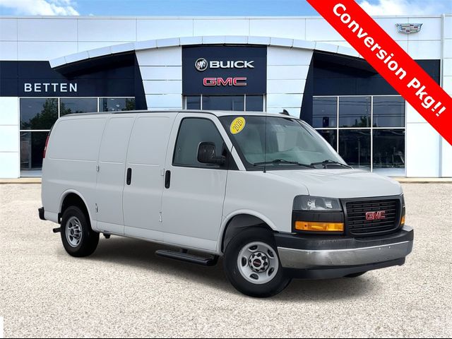 2020 GMC Savana Base