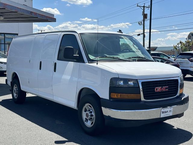 2020 GMC Savana Base