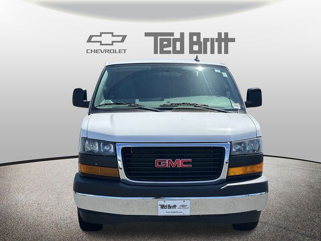 2020 GMC Savana Base