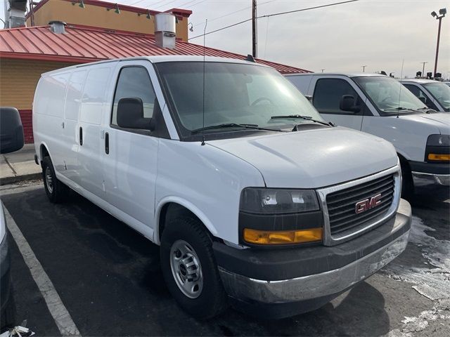 2020 GMC Savana Base