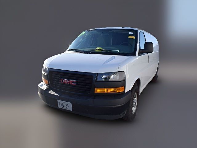 2020 GMC Savana Base