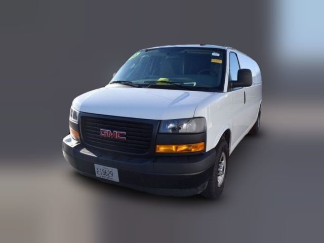 2020 GMC Savana Base