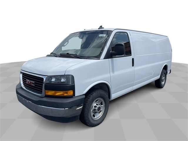 2020 GMC Savana Base