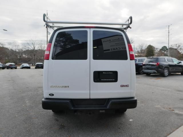 2020 GMC Savana Base