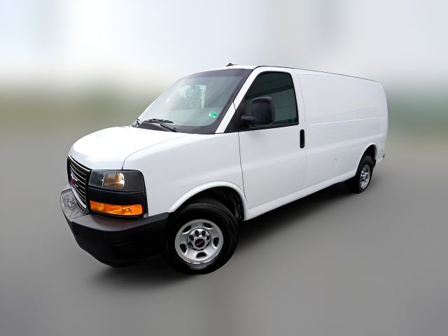 2020 GMC Savana Base