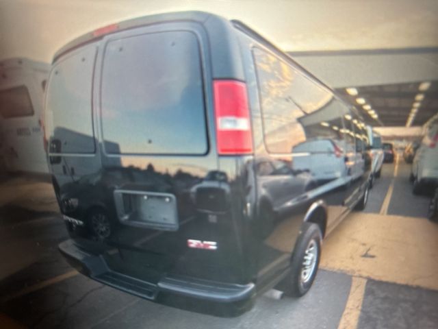 2020 GMC Savana LS