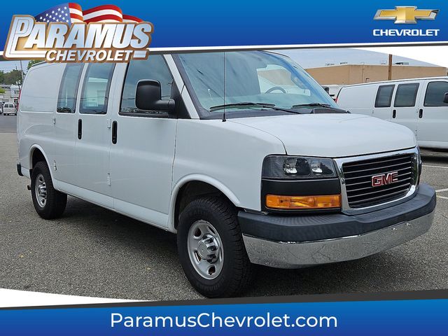 2020 GMC Savana Base