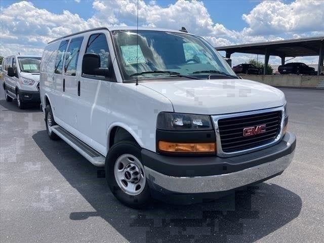 2020 GMC Savana Base