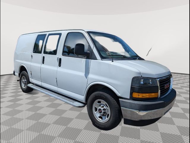 2020 GMC Savana Base