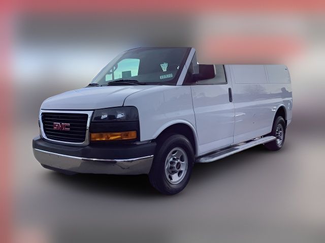 2020 GMC Savana Base