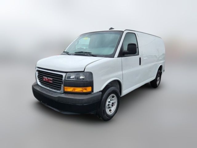 2020 GMC Savana Base