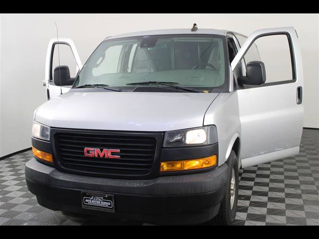 2020 GMC Savana Base