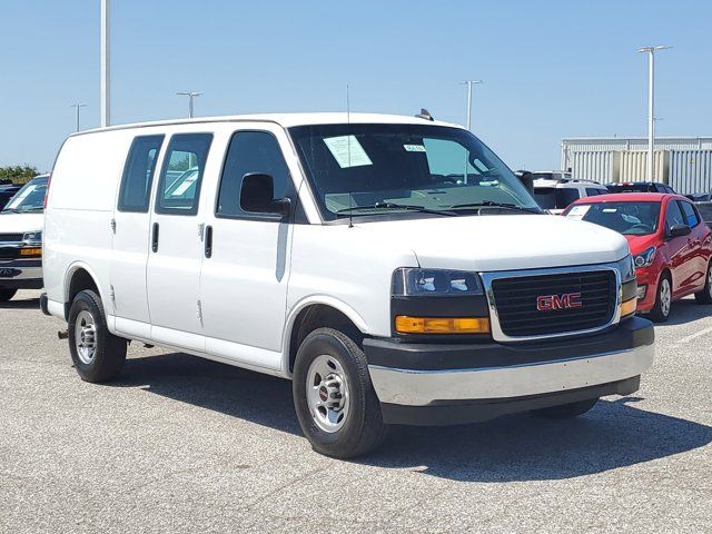 2020 GMC Savana Base