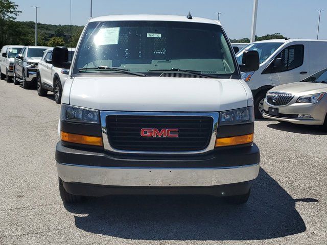 2020 GMC Savana Base