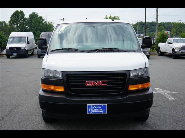 2020 GMC Savana Base