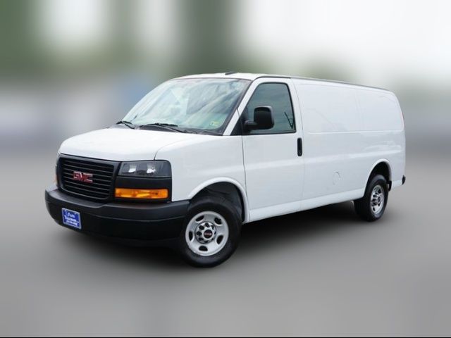 2020 GMC Savana Base